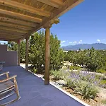Loma Arisco Vista Holiday Home